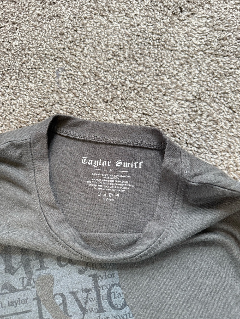 Taylor Swift Reputation Tank - Picture 2 of 6